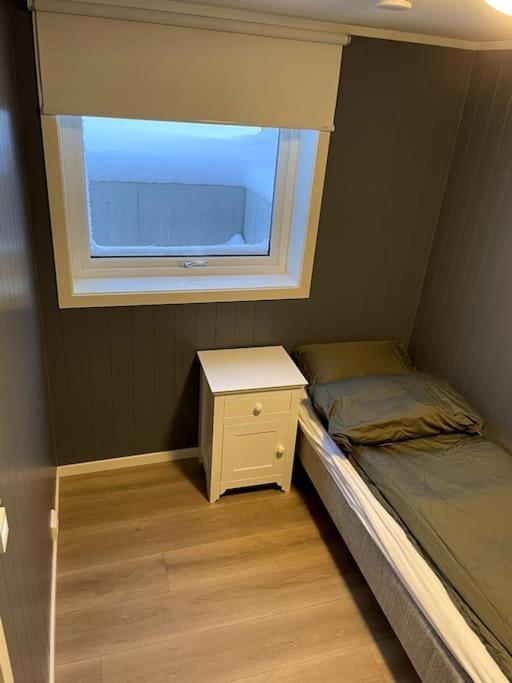 Lofoten - New Apartment, Close To Airport. Leknes Extérieur photo